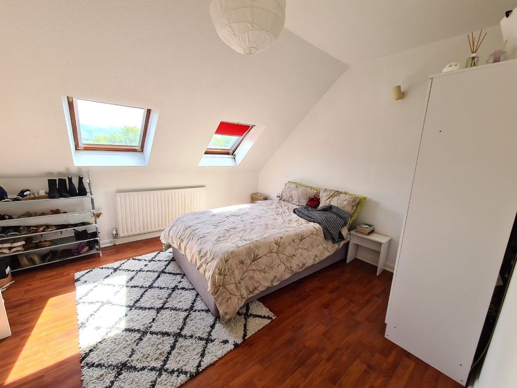 Property photo 2 of 6