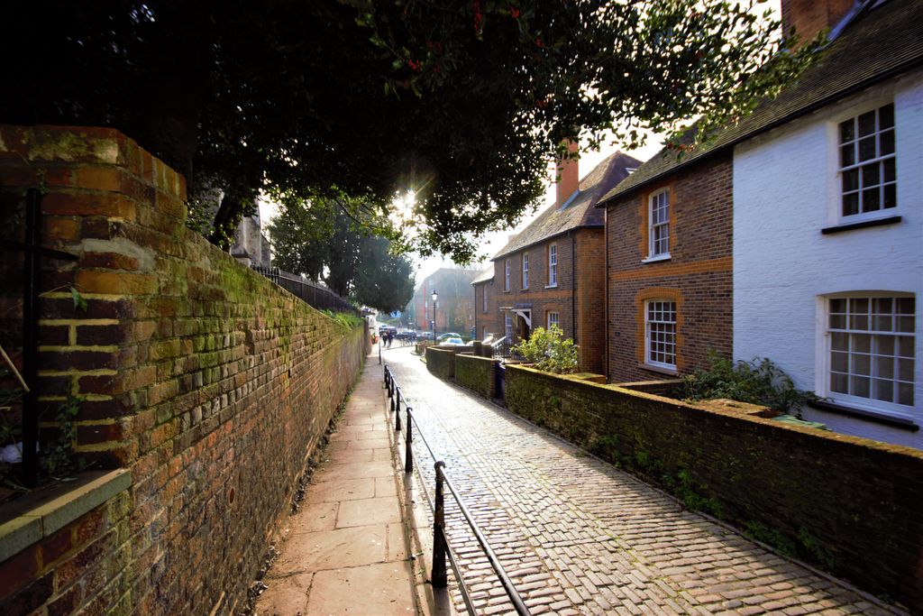 Property photo 2 of 8