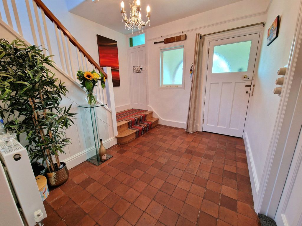 Property photo 2 of 27 Picture No. 66