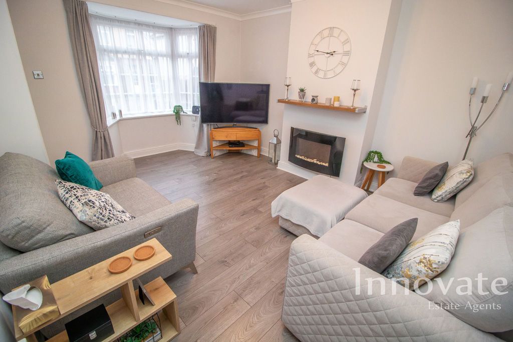 Property photo 2 of 11 Photo 1