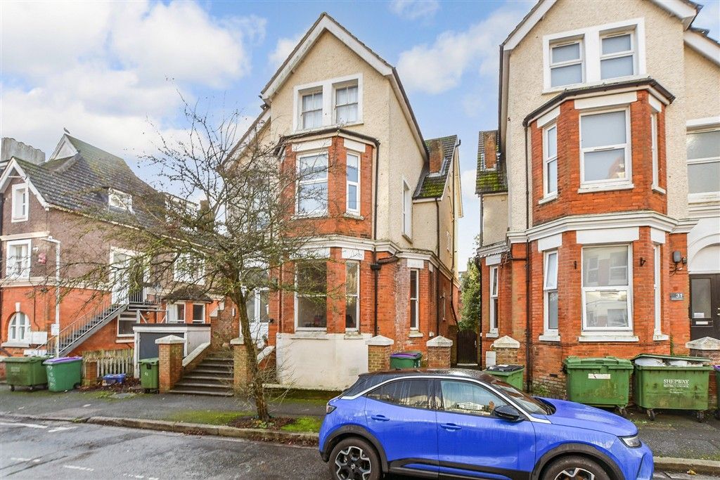 Property photo 3 of 8 External (Web)