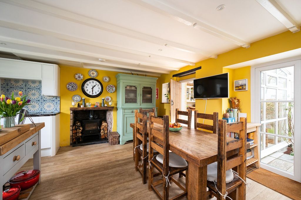 Property photo 3 of 54 Dining Kitchen