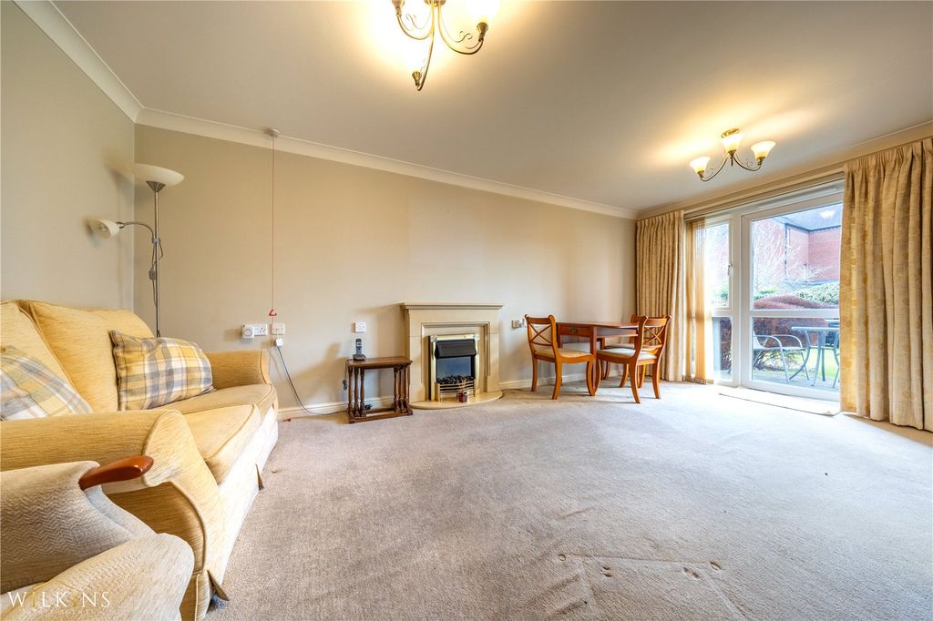 Property photo 3 of 22 Picture No. 01