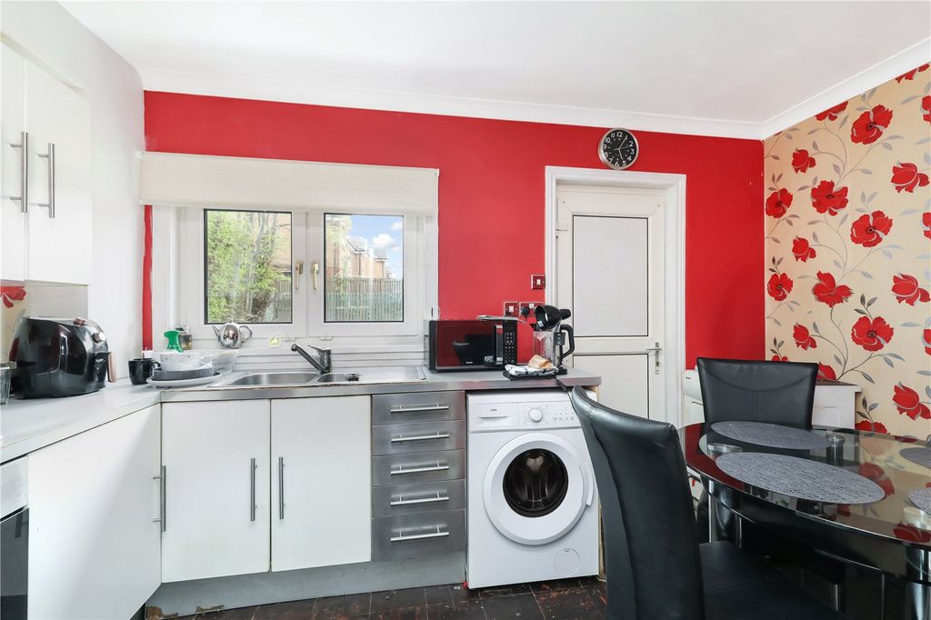 Property photo 3 of 23 Picture No. 07