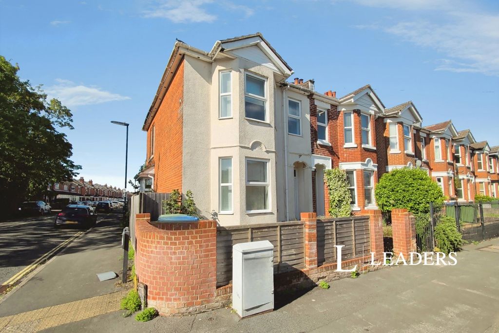 Property photo 1 of 17 Pbox-Img.Jpg