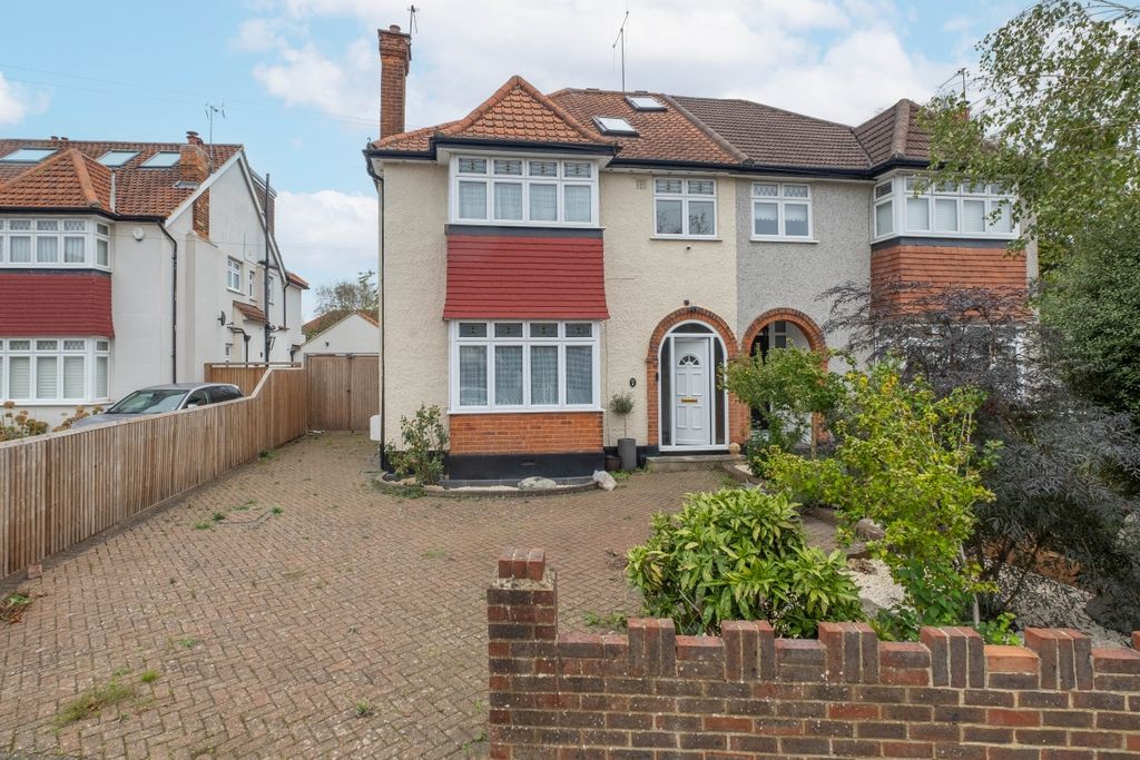Property photo 1 of 23