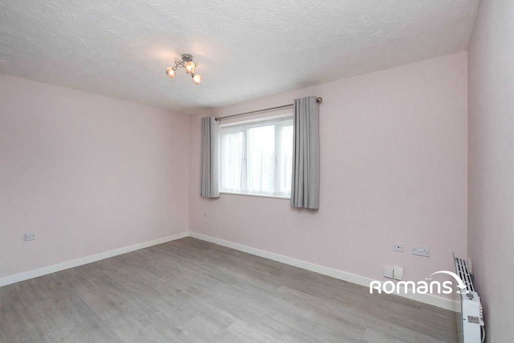 Property photo 2 of 8 Picture No. 01