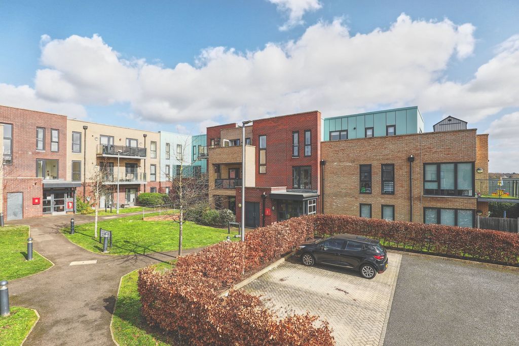 Property photo 1 of 6