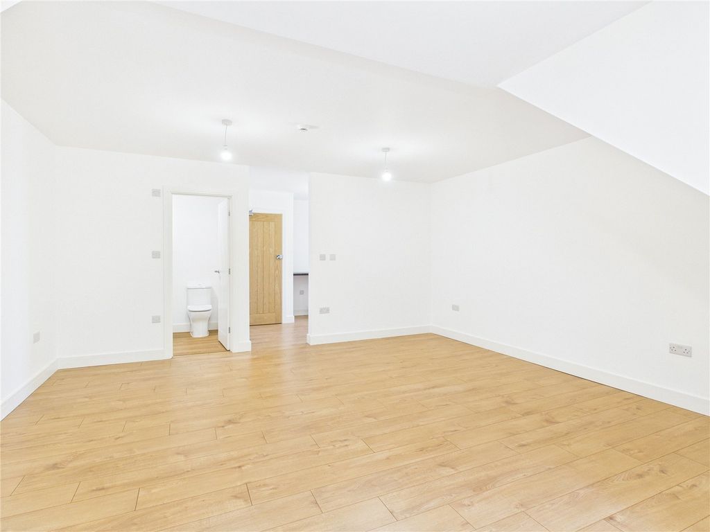 Property photo 3 of 6 Picture No. 03