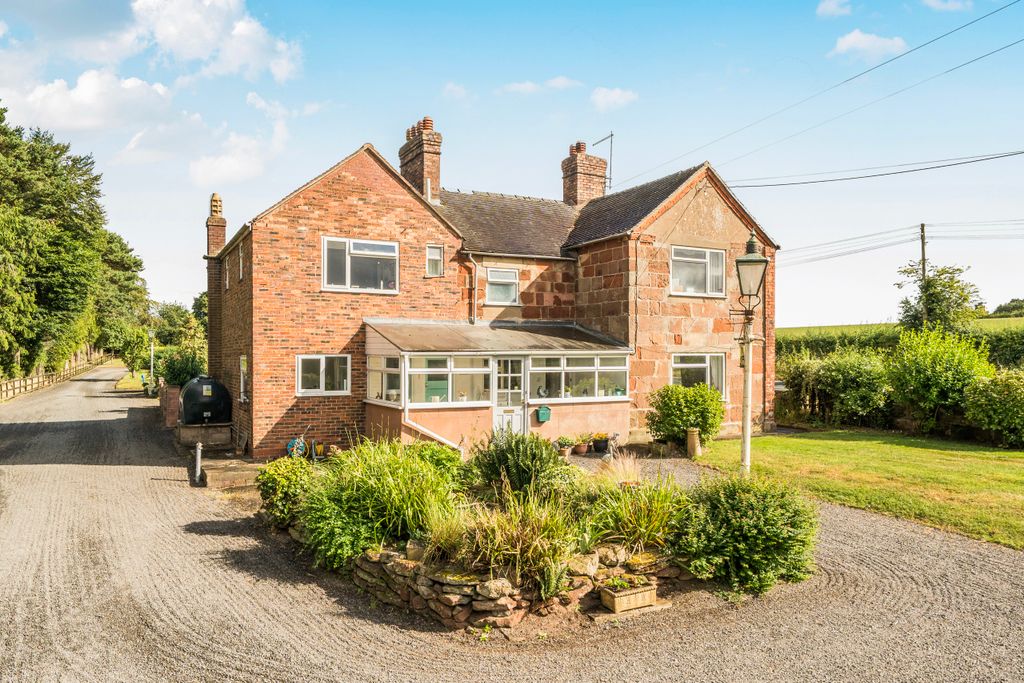 Property photo 1 of 23 1-6A4469F4B2Ec8-1480346-16-6A442E87d09E4-1