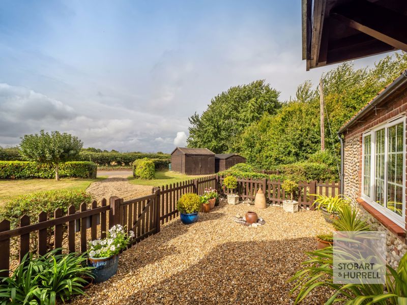 Property photo 2 of 34 Across The Front