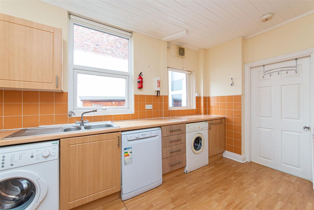 Property photo 2 of 30 Edit-5872.Jpg