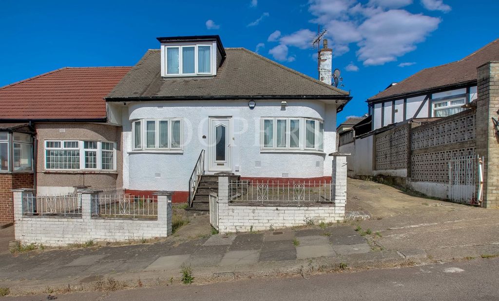 Property photo 1 of 13