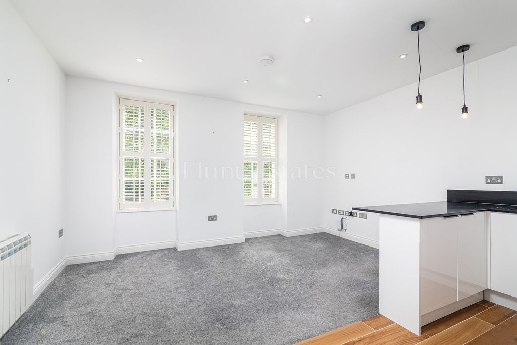 Property photo 3 of 16 Not Specified