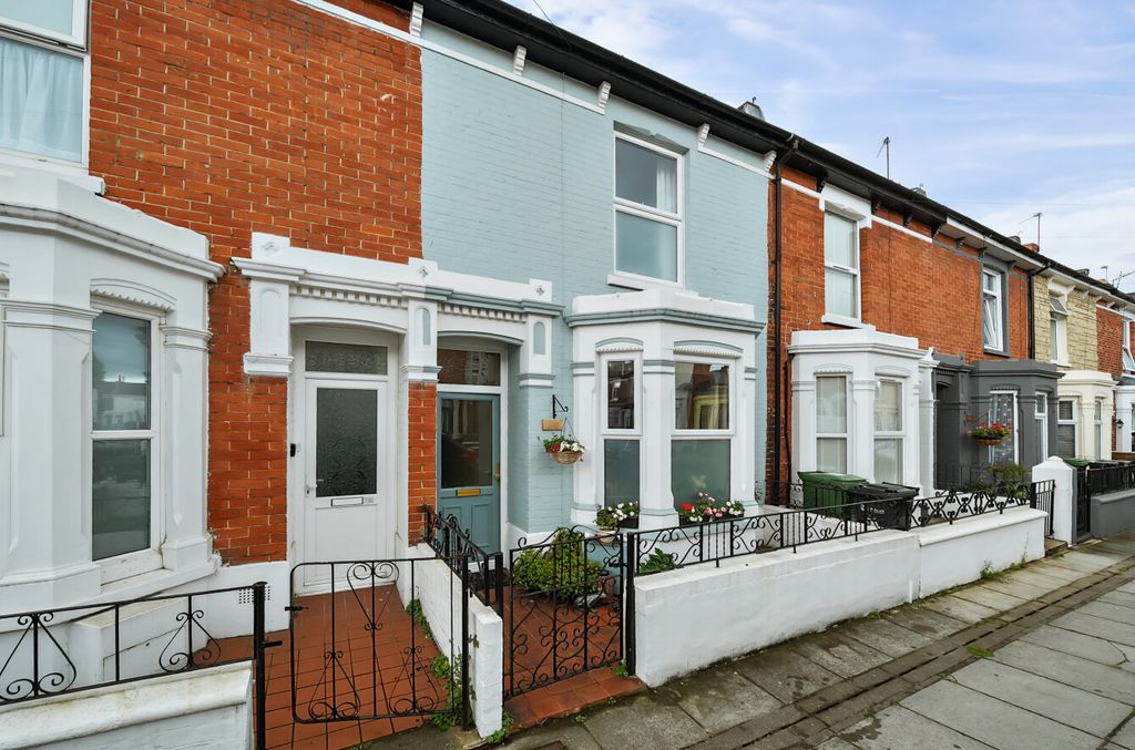 Property photo 1 of 10 1333077-24-688B8A...