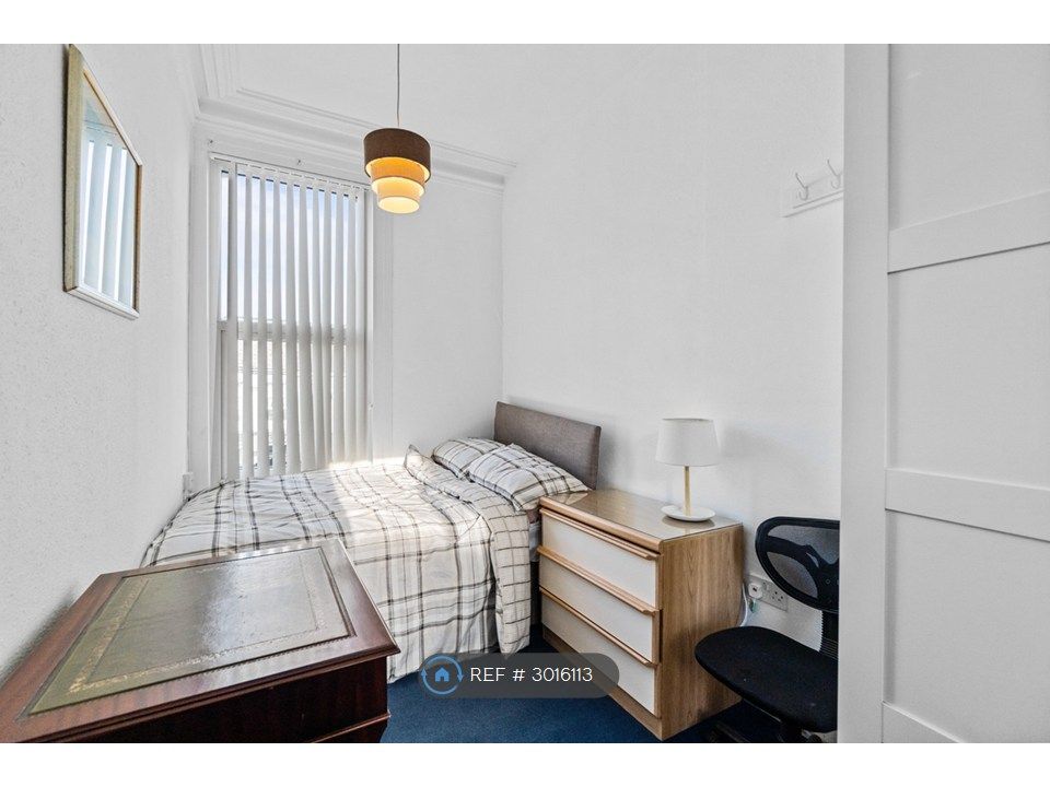 Property photo 2 of 10 Room 6 £480 Pcm