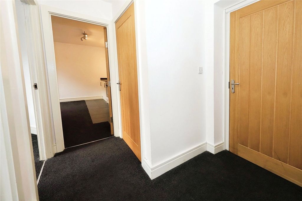 Property photo 3 of 15 Picture No. 04