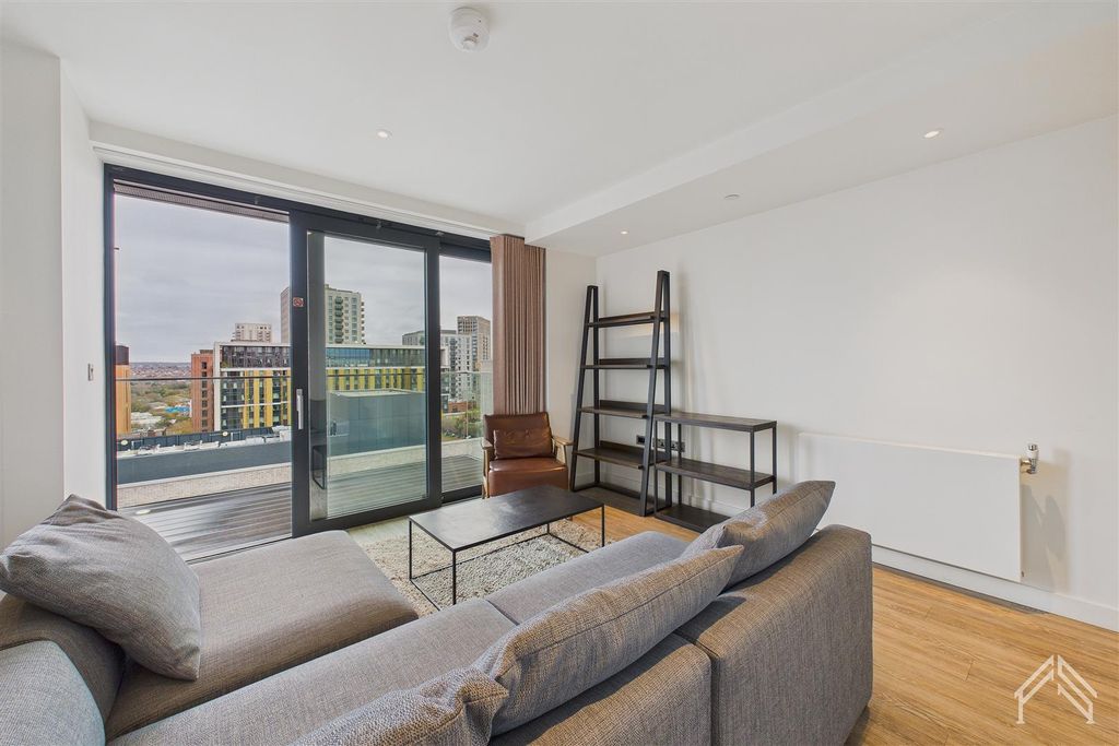 Property photo 1 of 12 Cam02700G0-Pr0427-Still001.Jpg