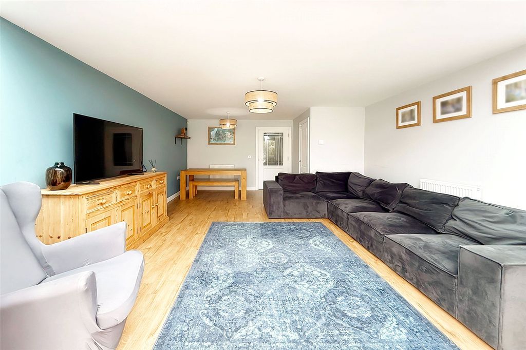 Property photo 2 of 20 Picture No. 22