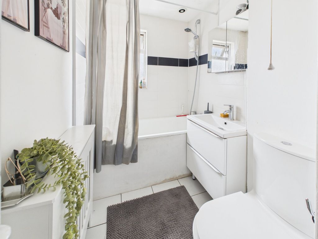 Property photo 3 of 5 Picture No. 08