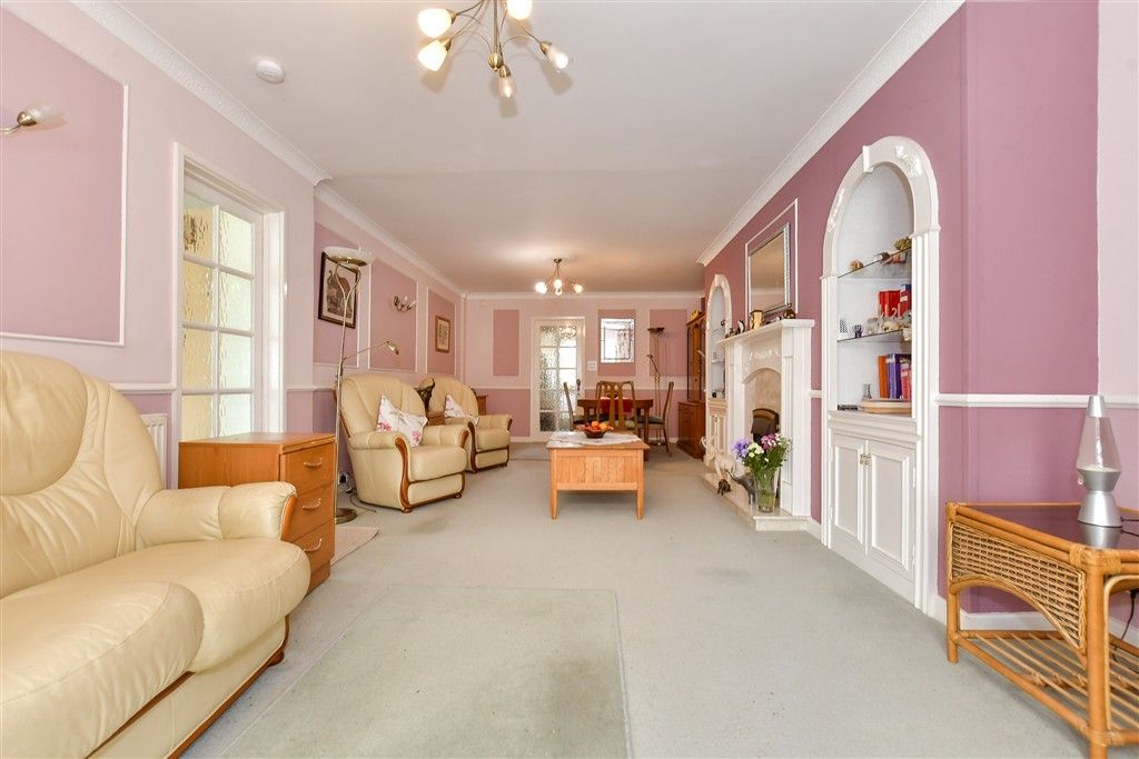 Property photo 1 of 11 Lounge/ Diner