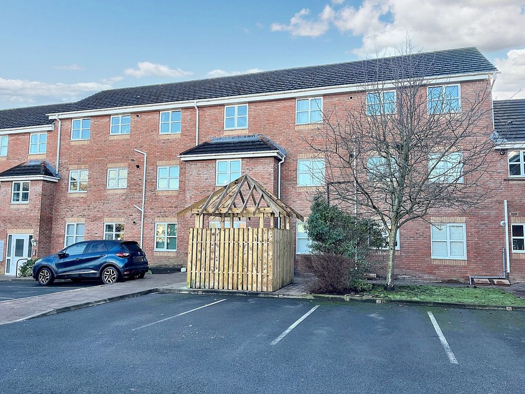 Property photo 1 of 8 Front