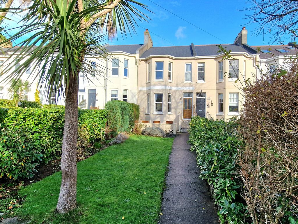 Property photo 1 of 20