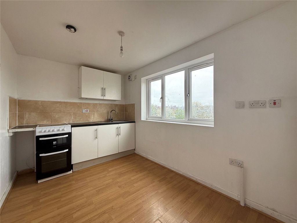 Property photo 2 of 6 Picture No. 01