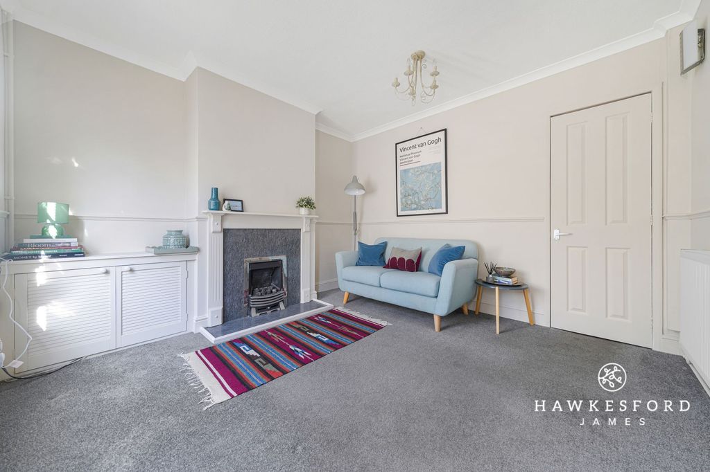 Property photo 1 of 9 William Street, Sittingbourne - Lounge