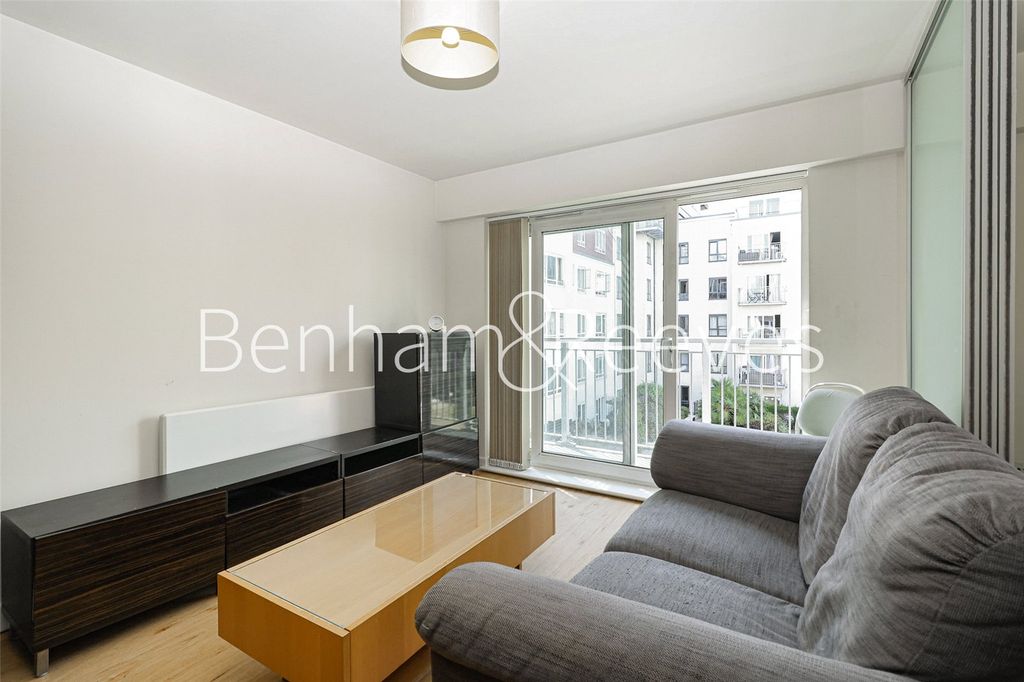 Property photo 3 of 17 Picture No. 03