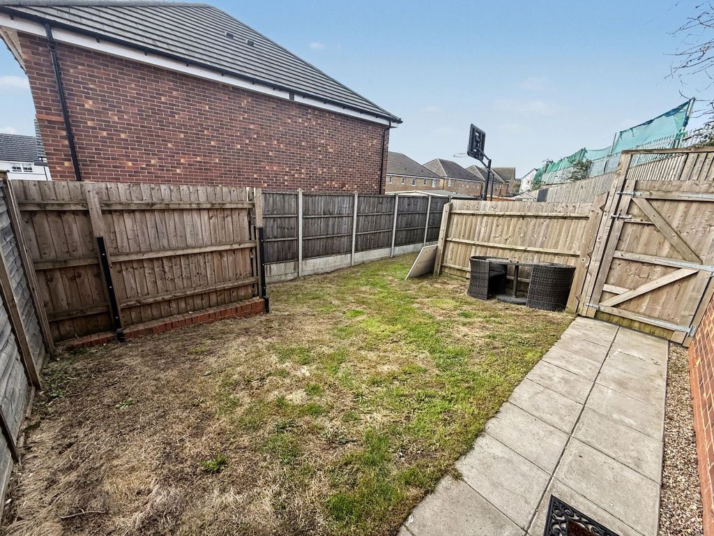 Property photo 2 of 13