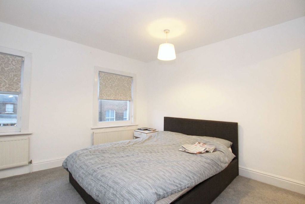 Property photo 2 of 3