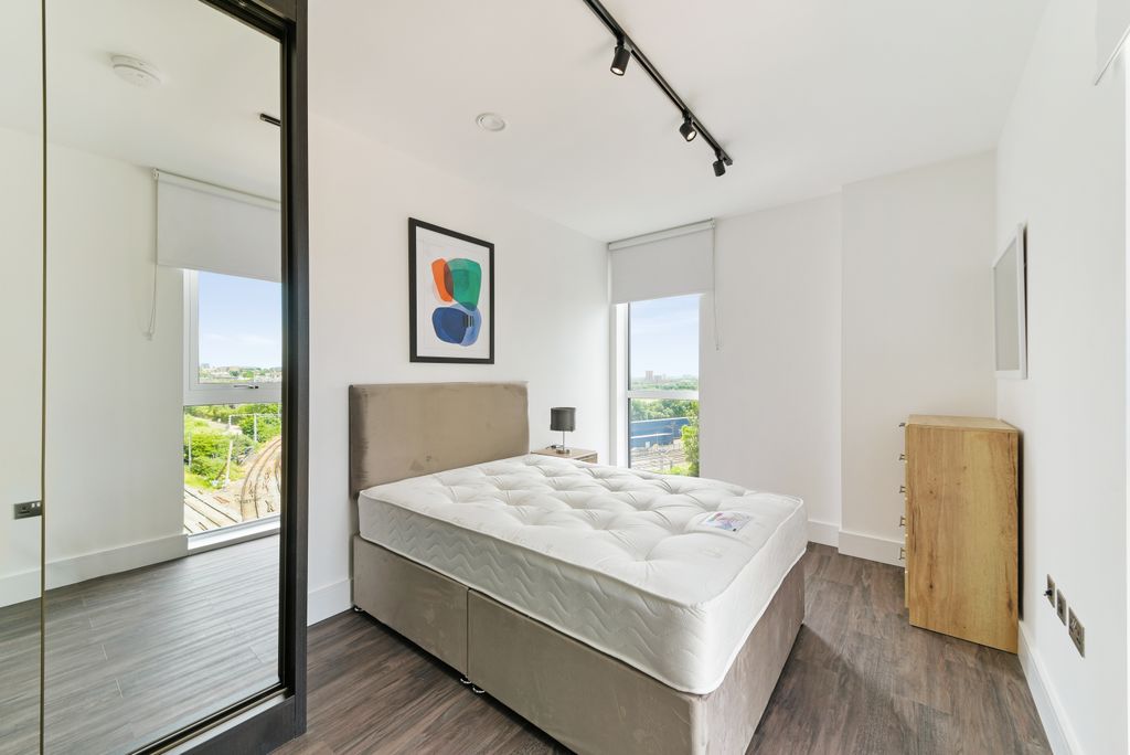 Property photo 3 of 9