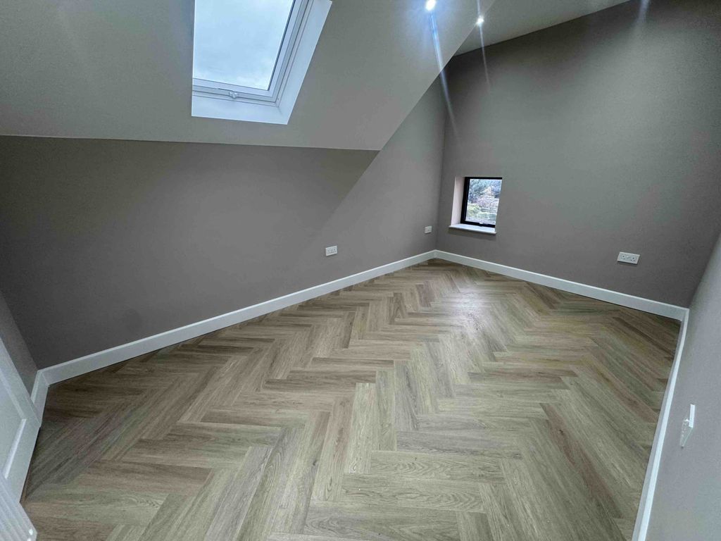 Property photo 2 of 7 Gallery