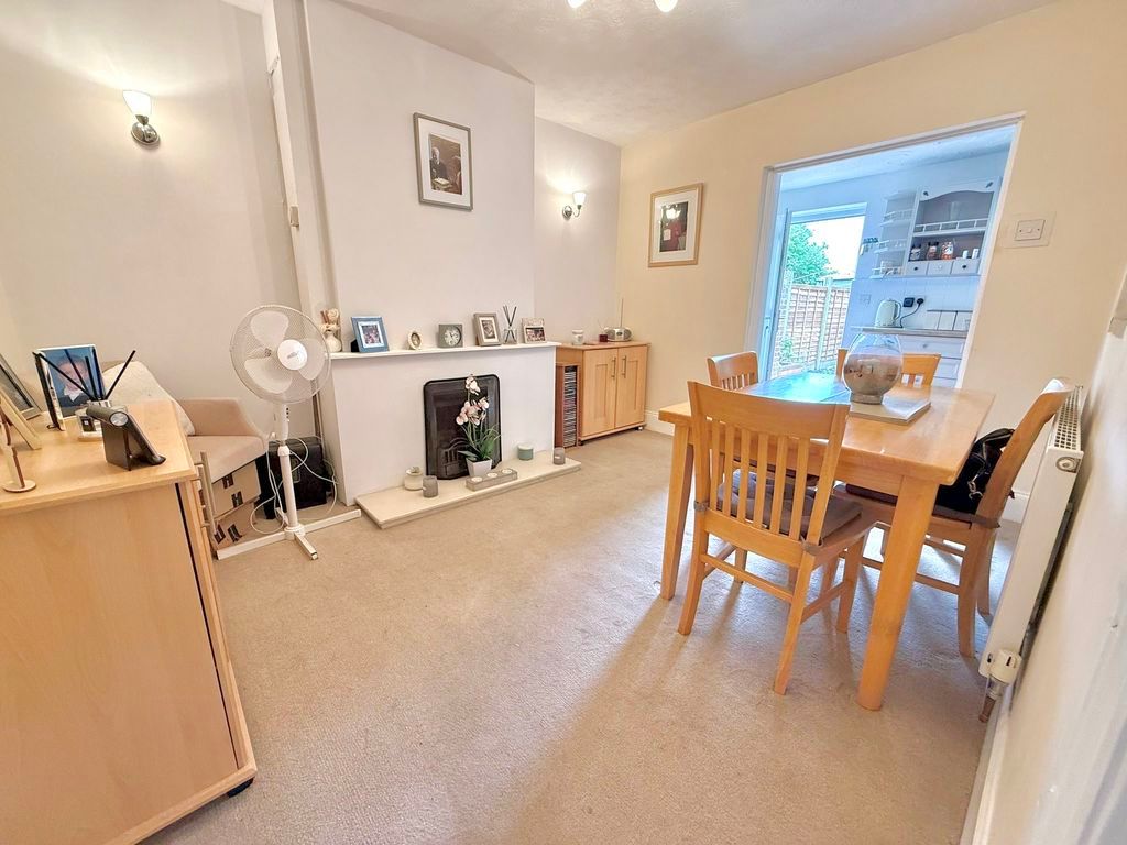 Property photo 3 of 17 Dining Room