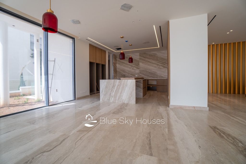 Property photo 3 of 56