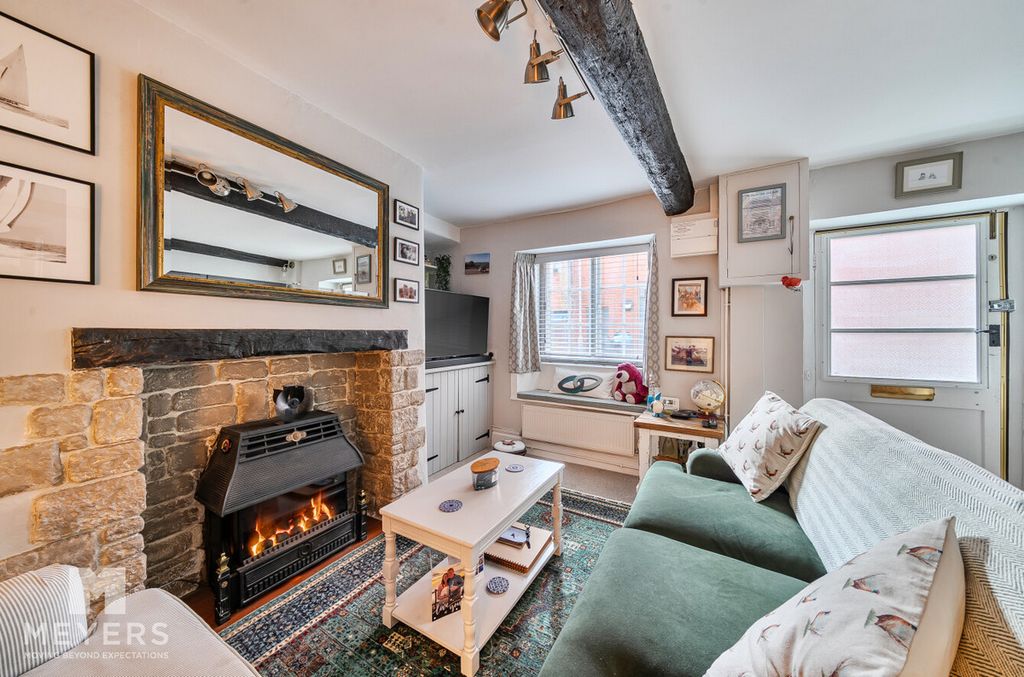 Property photo 3 of 10