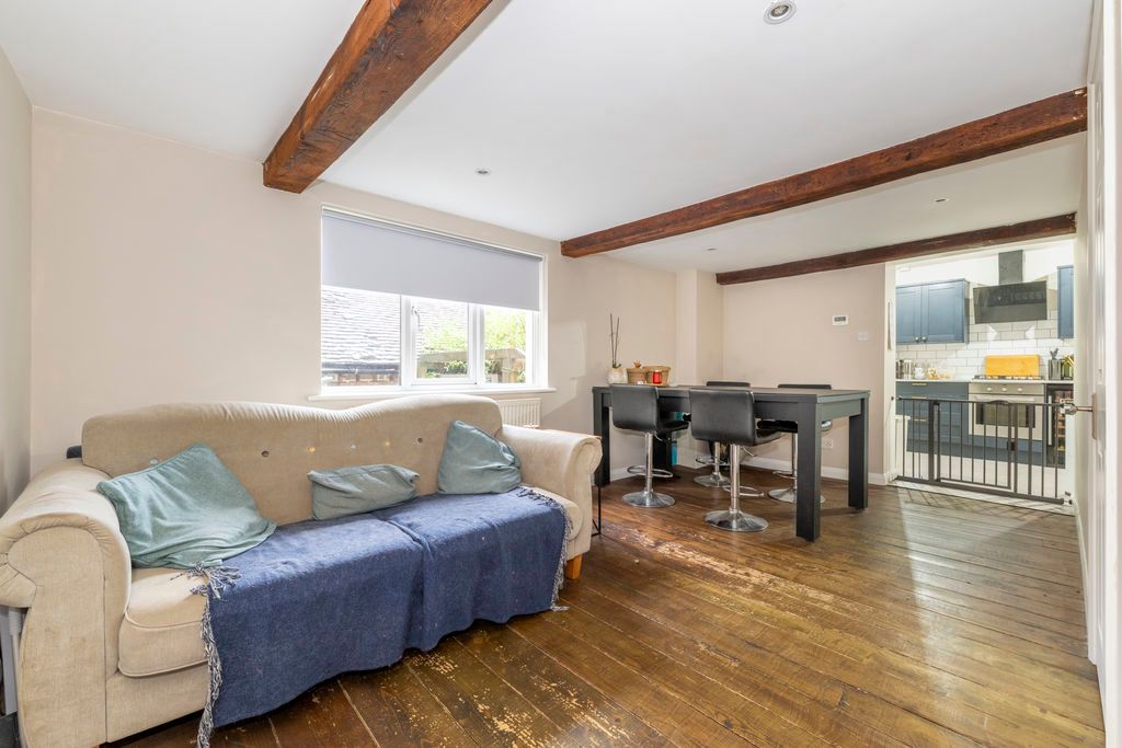 Property photo 3 of 17 Photo 14