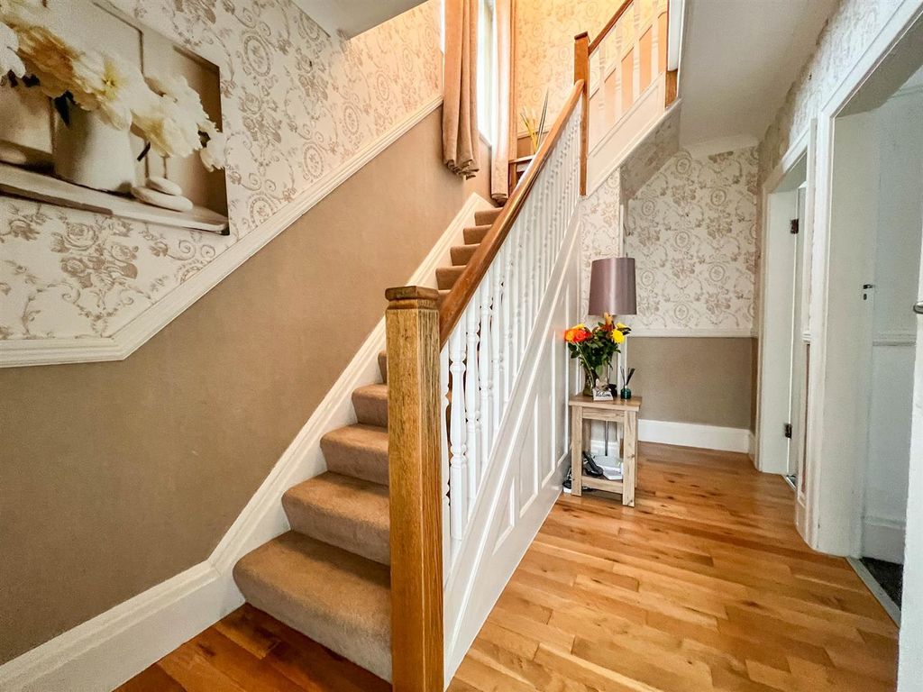 Property photo 3 of 36 43 High View Road-25.Jpg