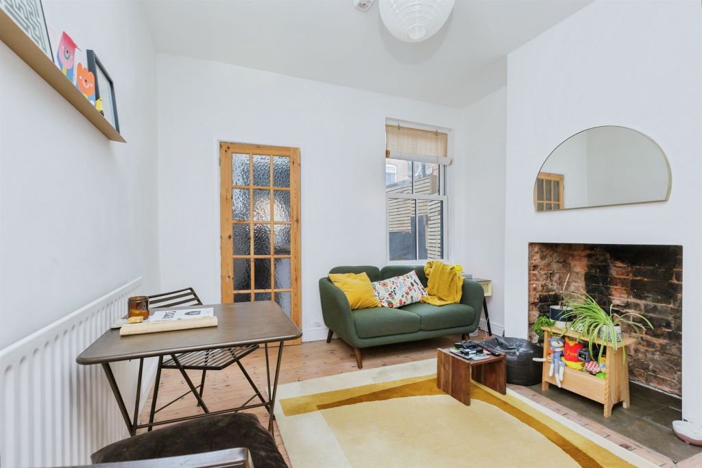 Property photo 3 of 17