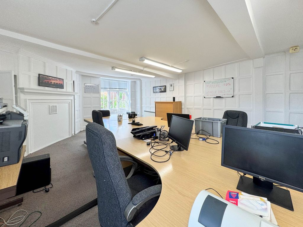 Property photo 3 of 12 H