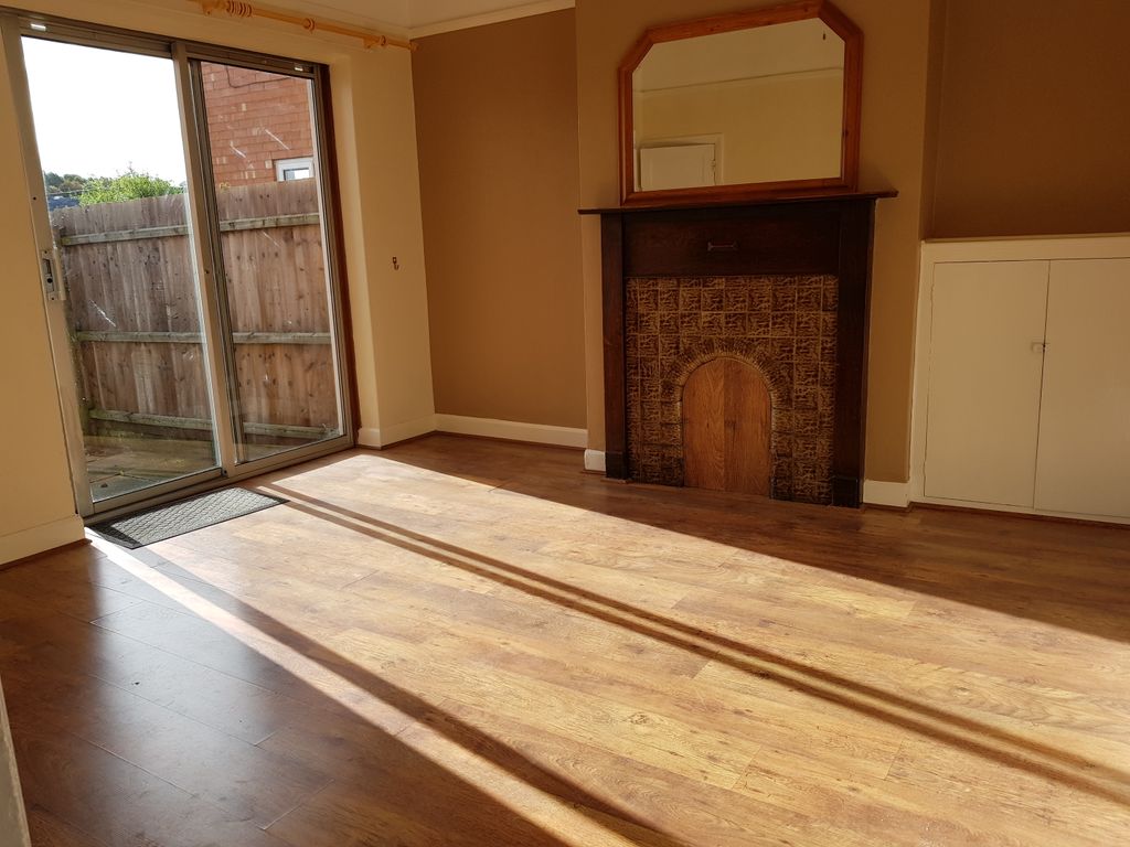 Property photo 3 of 5 Dining Room