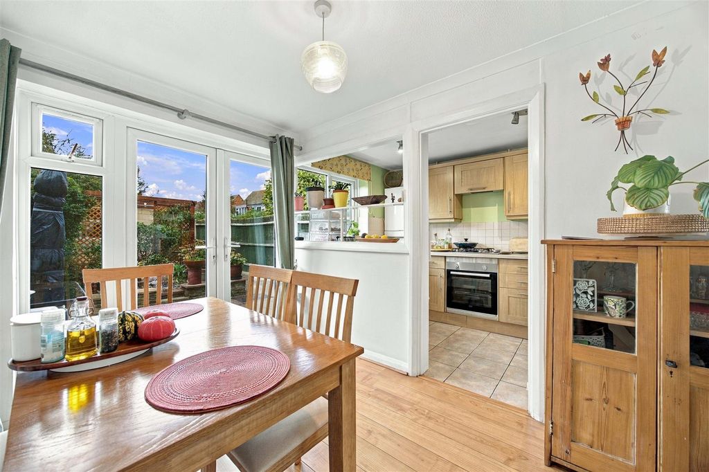Property photo 3 of 17 Dining/Kitchen Area