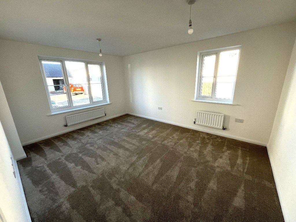 Property photo 2 of 11 Lounge