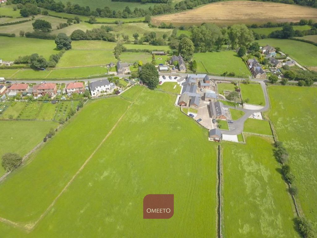 Property photo 2 of 6 Photo 11