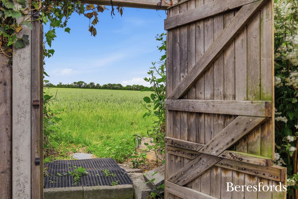 Property photo 2 of 16 Picture No. 06