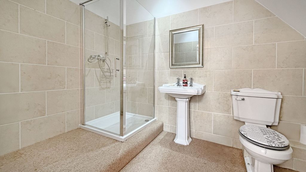 Additional image 47 of 6 bed semi-detached house for saleMeadowcroft, Elwick Road, Hartlepool TS26