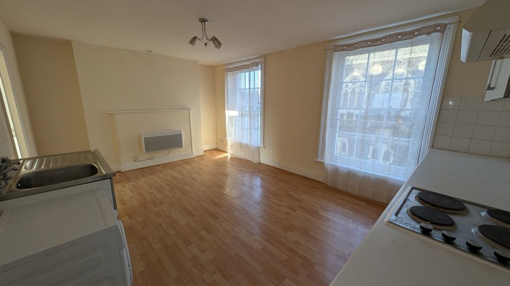 Property photo 2 of 4 Picture 2