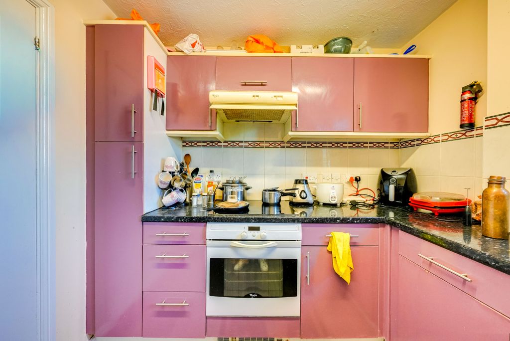 Property photo 2 of 17 2