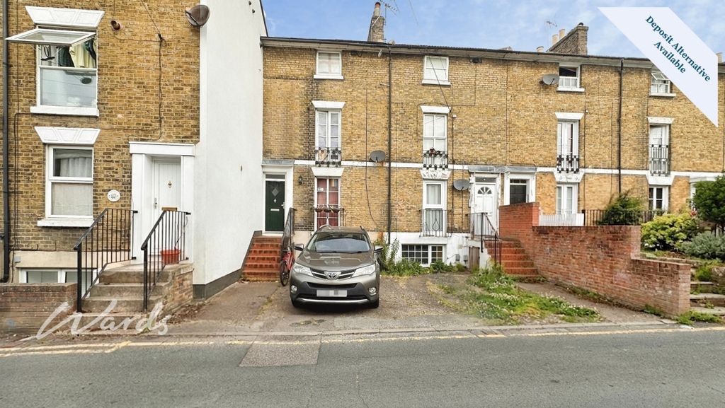 Property photo 1 of 11 Front